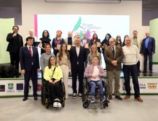 Awards presented to laureates of the 'With Pen and Heart' International Competition